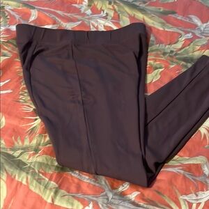 Woman’s Tommy Bahama brown pants